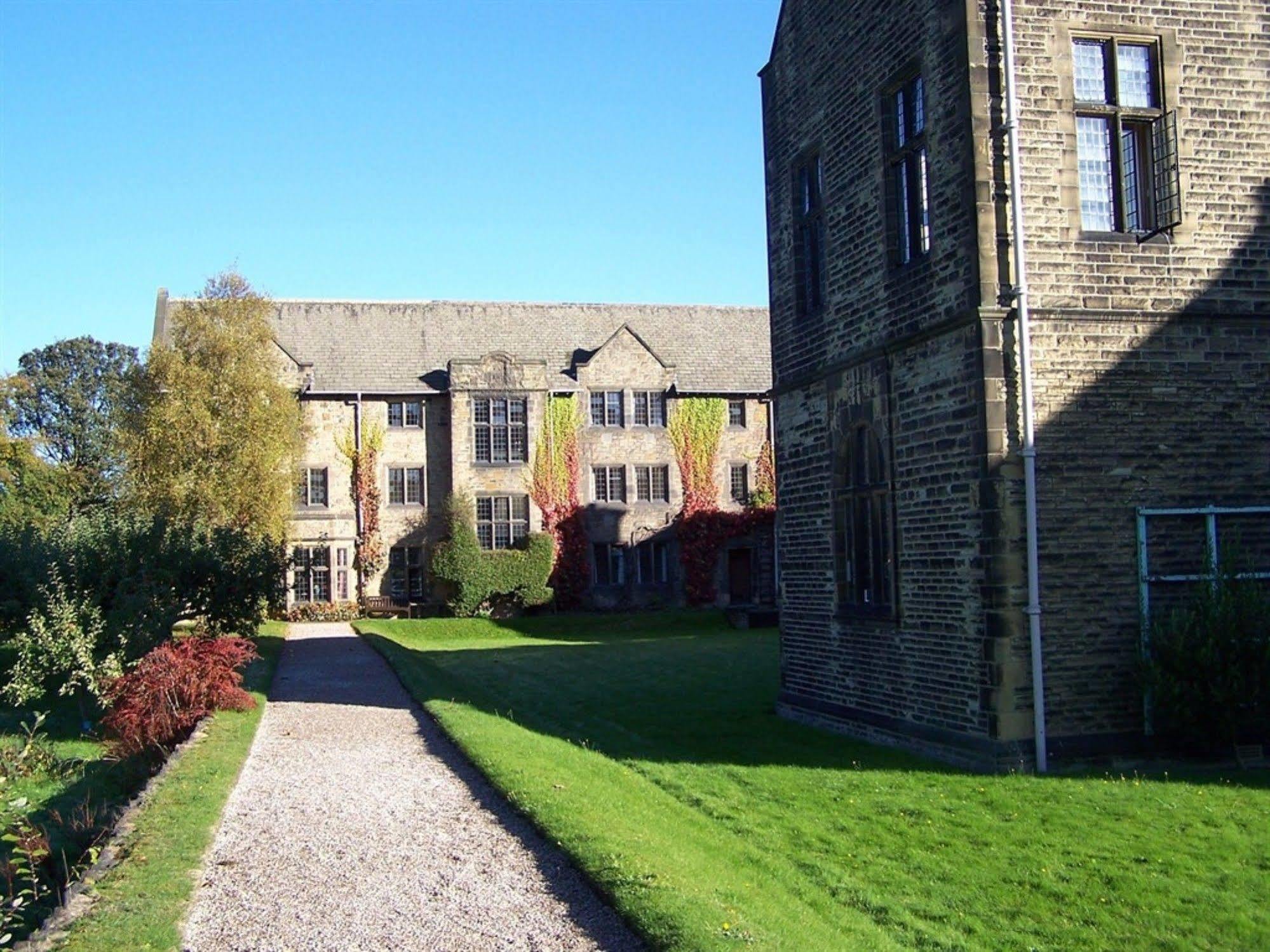 Mirfield Monastery B&B Exterior foto